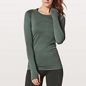 lululemon athletica Tops - Lululemon Swiftly Tech Long Sleeve Crew lululemon athletica Tops - Lululemon Swiftly Tech Long Sleeve Crew
